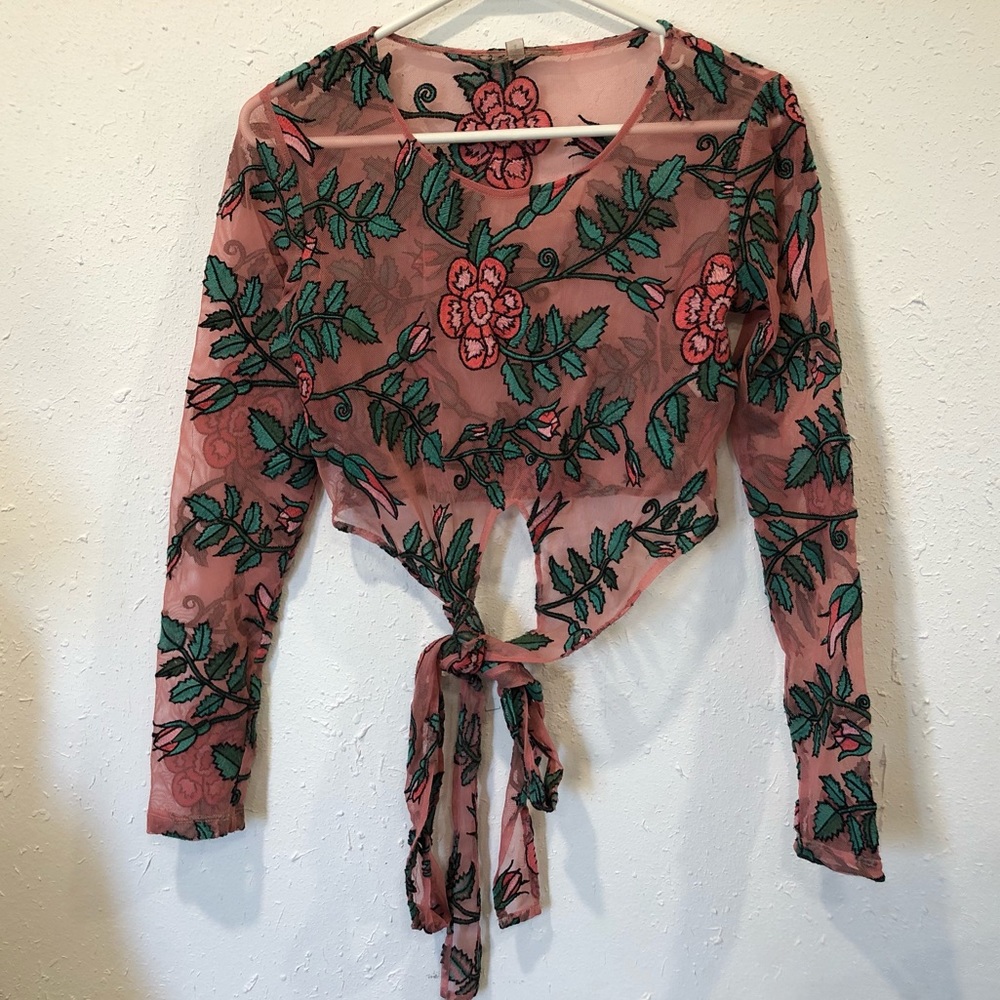 Rare For Love and Lemons Flower Orchid Crop Top Size XS & S EUC - Picture 3 of 14